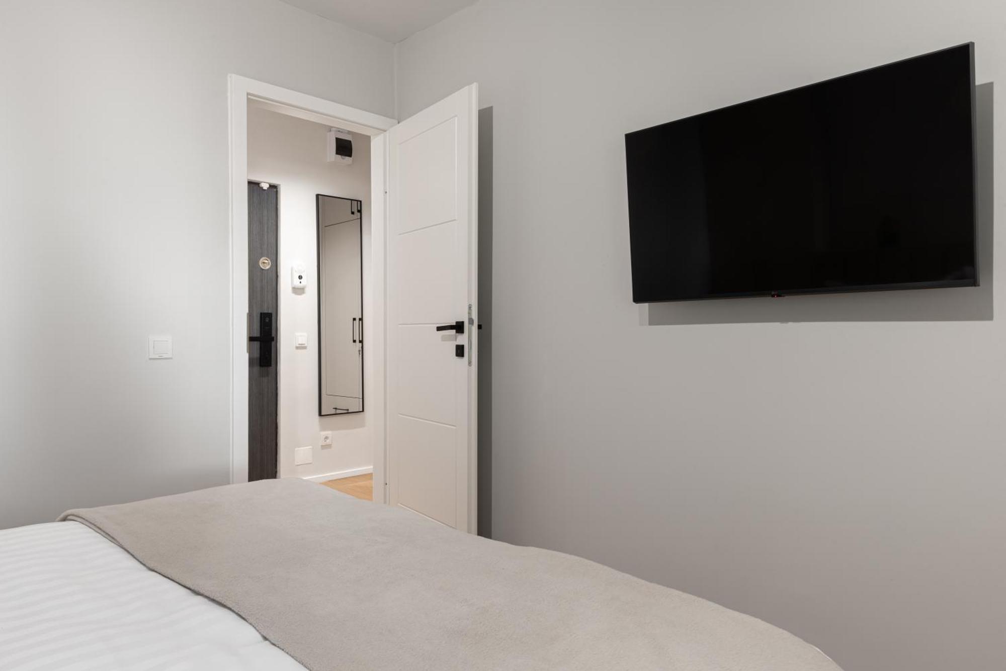 Clujstays Studio Close To City Center Екстериор снимка